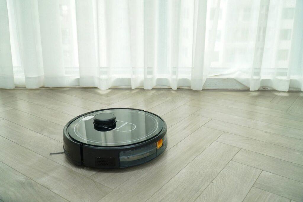 Top 5 robot hút bụi thông minh được nhiều gia đình tin dùng
