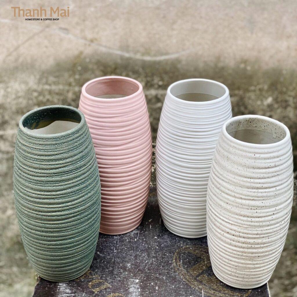 Mẫu bình hoa gốm sứ Bát Tràng tao nhã cắm hoa ngày tết
