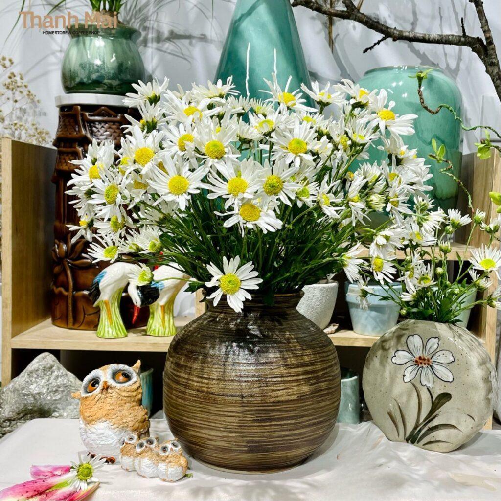 Mẫu bình hoa gốm sứ Bát Tràng tao nhã cắm hoa ngày tết